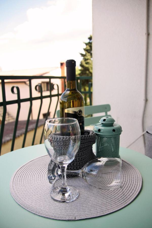 Apartment Matika, Terrace Apartment 10 Minutes Walk From Center Rovinj Zewnętrze zdjęcie